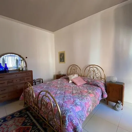 5 Posti Letto A 100 Metri Dal Mare - Rif.ferra *
